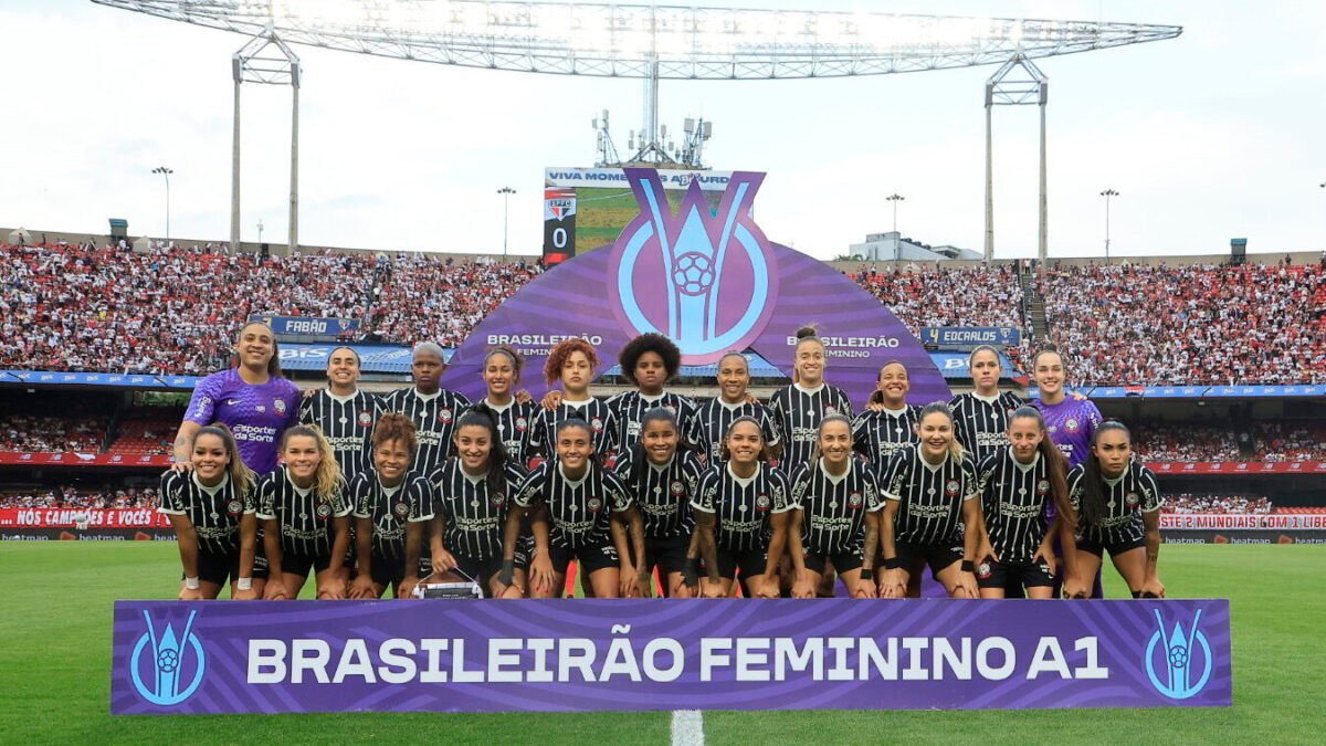 Corinthians e Cruzeiro decidem a Libertadores Feminina às 21h deste sábado, em Quito
