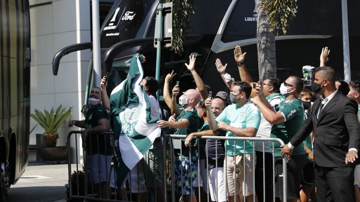 Ingressos para Palmeiras x Vasco custam de R$ 120 a R$ 500; venda geral começou às 10h
