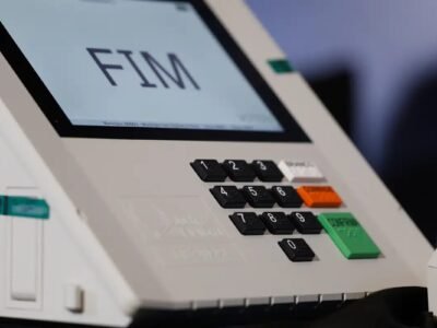 TRE-RJ pede geradores para 49 escolas de votação afetadas por furto de cabos