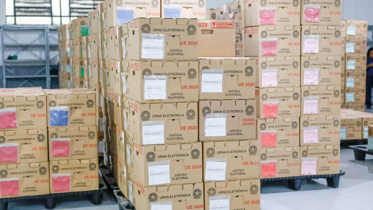 Datafolha: Elmano e Ciro estão tecnicamente empatados no Ceará na véspera da eleição