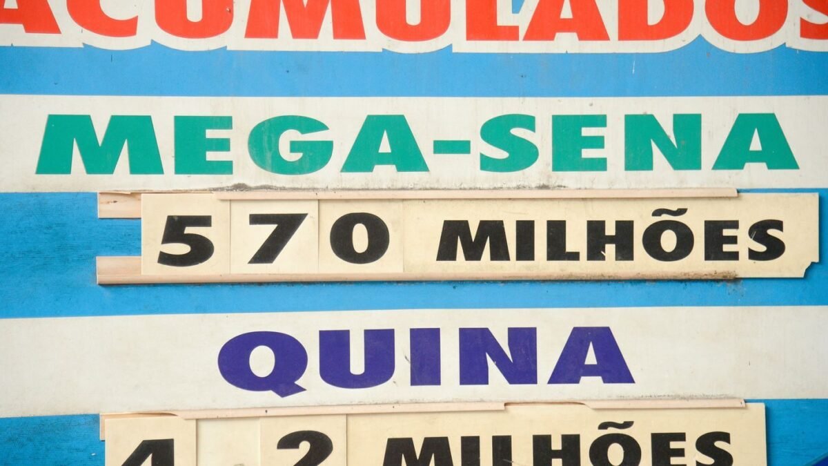 Lotomania 2986: veja as dezenas sorteadas nesta sexta-feira (9); prêmio estimado era de R$ 10,3 milhões
