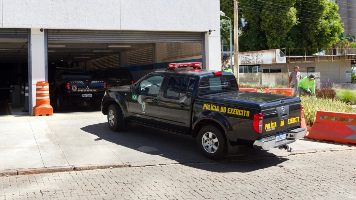 Ex-militar russo condenado à prisão perpétua é preso em Salvador