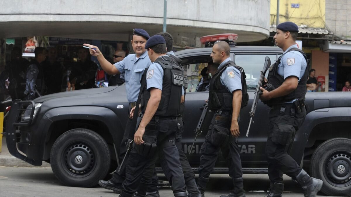 PMs teriam confundido equipe do Bope com criminosos; subtenente morre em Jacarepaguá