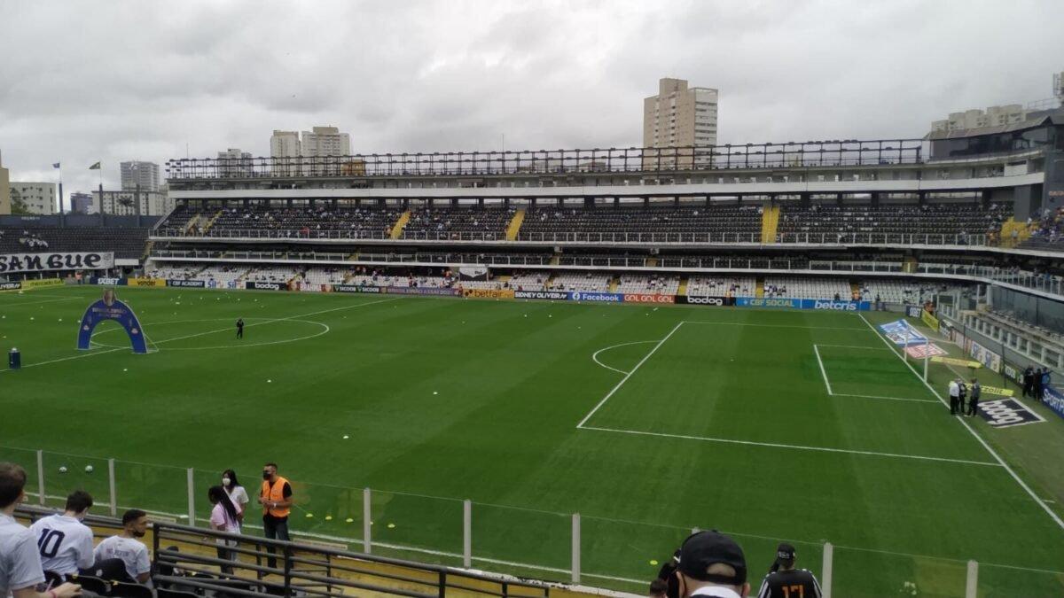 Santos x Flamengo: ingressos de R$ 60 a R$ 140 à venda nesta terça