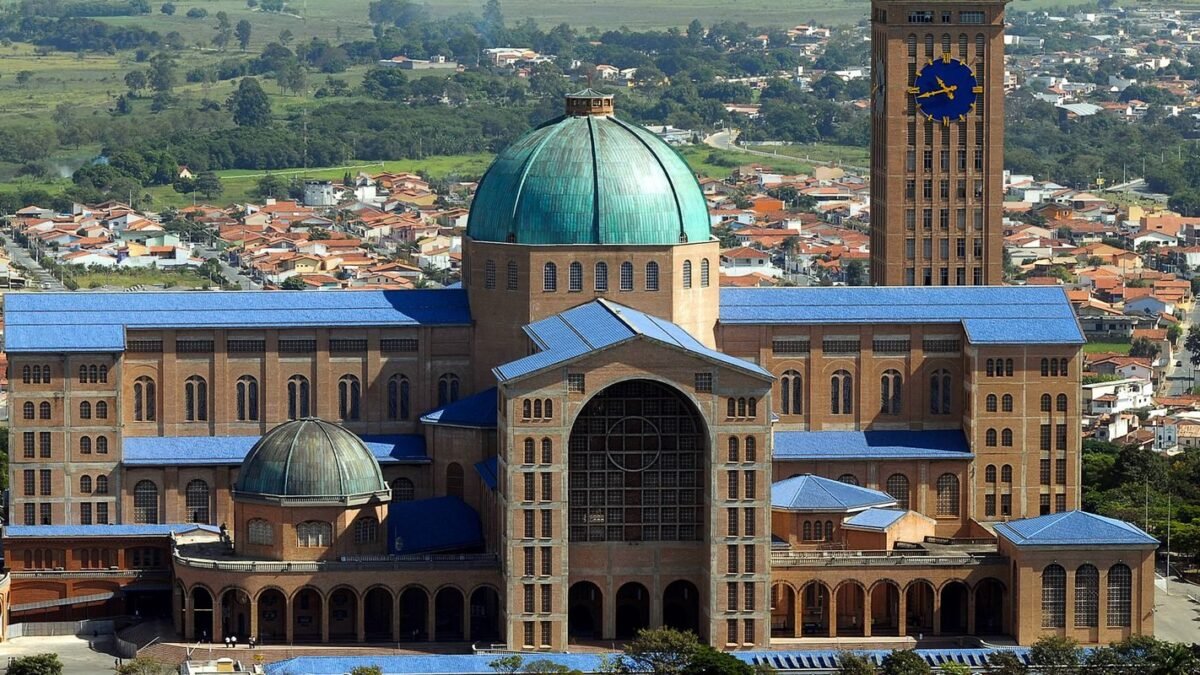 Festa de Nossa Senhora Aparecida 2026: horário das missas, procissão e onde assistir