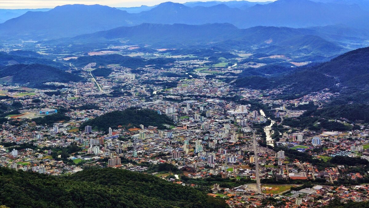 WEG (WEGE3) lucra R$ 1,67 bilhão no 3º tri, abaixo do esperado pelo mercado