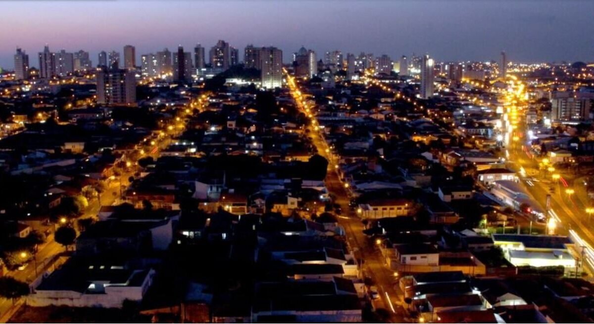 Corpo de mulher é achado em mala em Araraquara (SP); ex é suspeito e está foragido