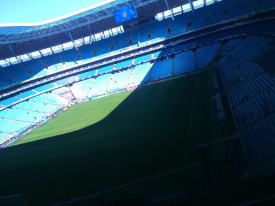 Grêmio recebe o Athletico-PR às 21h30 e jogo passa no SporTV e no Premiere