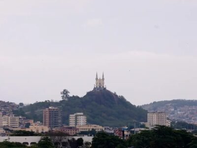 Criança é baleada na perna durante comemoração com fogos na Penha, no Rio