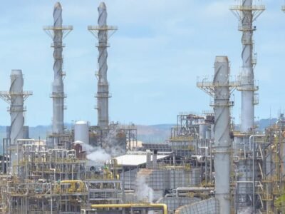 Petróleo Brent fecha a US$ 109,86, maior valor desde 19 de maio