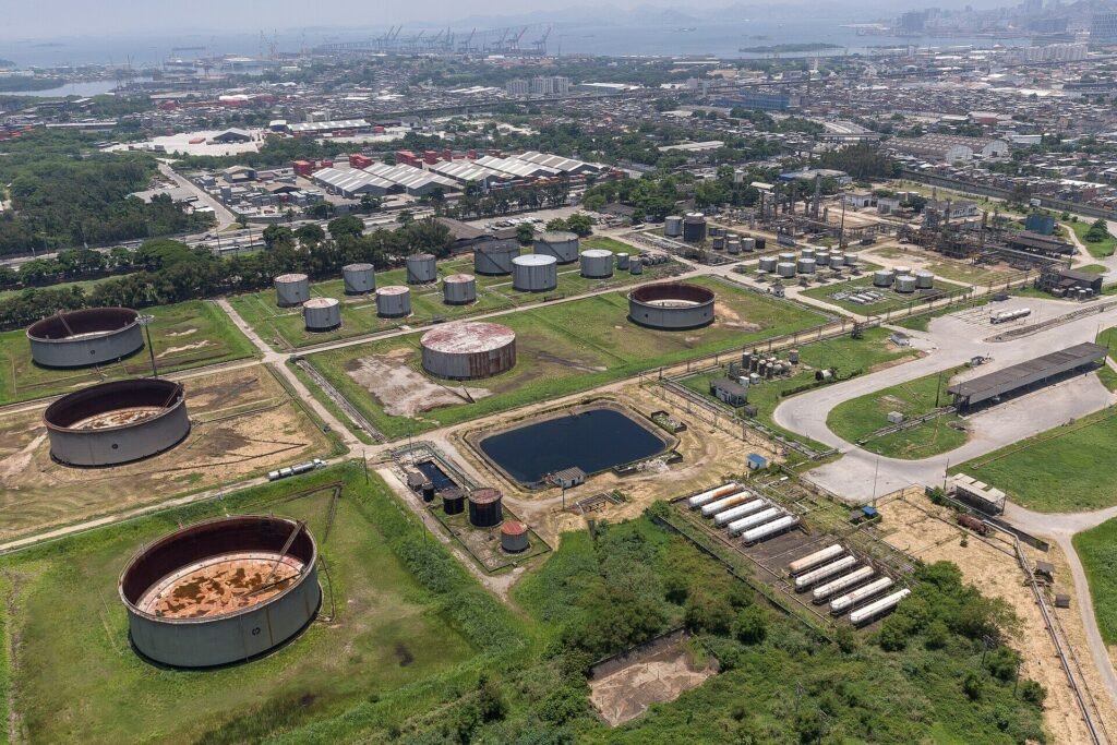 Vista de uma refinaria de petróleo