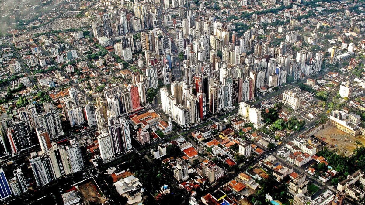 Previsão do tempo em Curitiba: mínima de 11°C no sábado (17) com ar polar