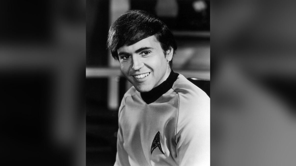 Walter Koenig, ator que deu vida a Chekov em Star Trek, morre aos 90 anos