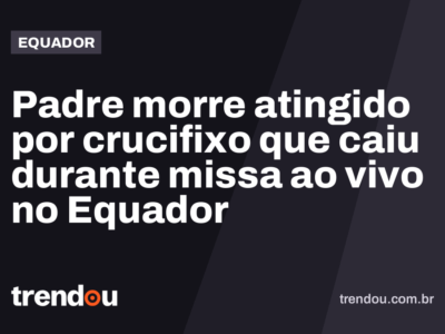 Padre morre atingido por crucifixo que caiu durante missa ao vivo no Equador
